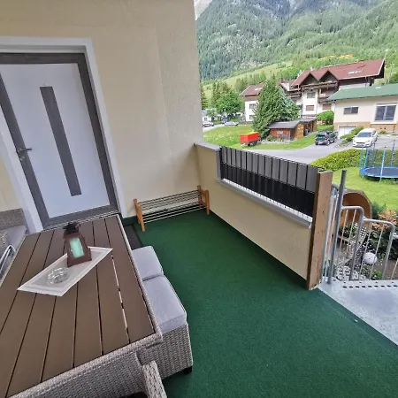 Frischmann Apartment *